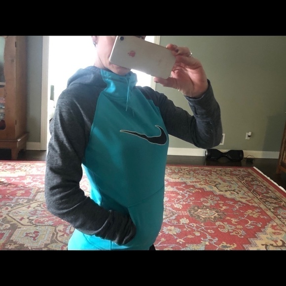 Nike hoodie - Picture 6 of 6